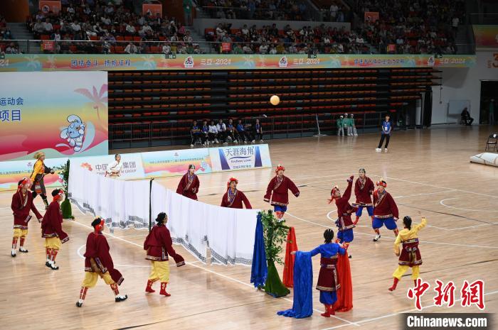 藏式排球牛脬袖球三亚赛场获二等奖